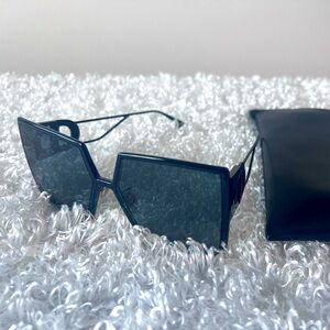 Dior 30Montaigne SU Sunglasses